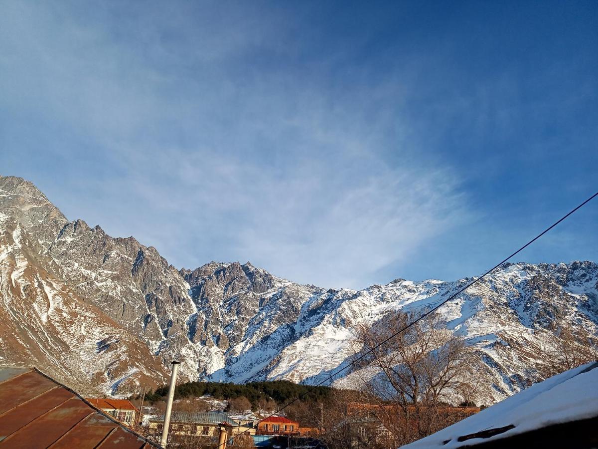 Guest House Sunset Kazbegi Exterior foto