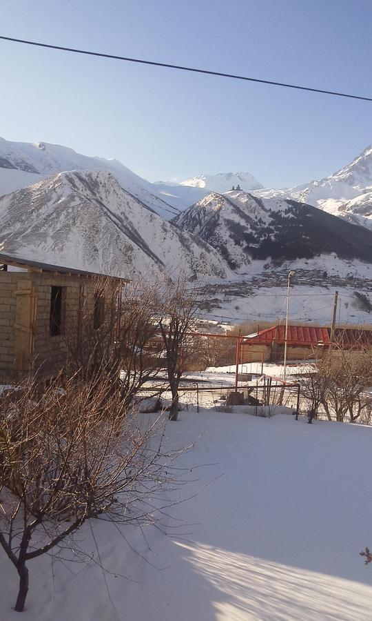 Guest House Sunset Kazbegi Exterior foto