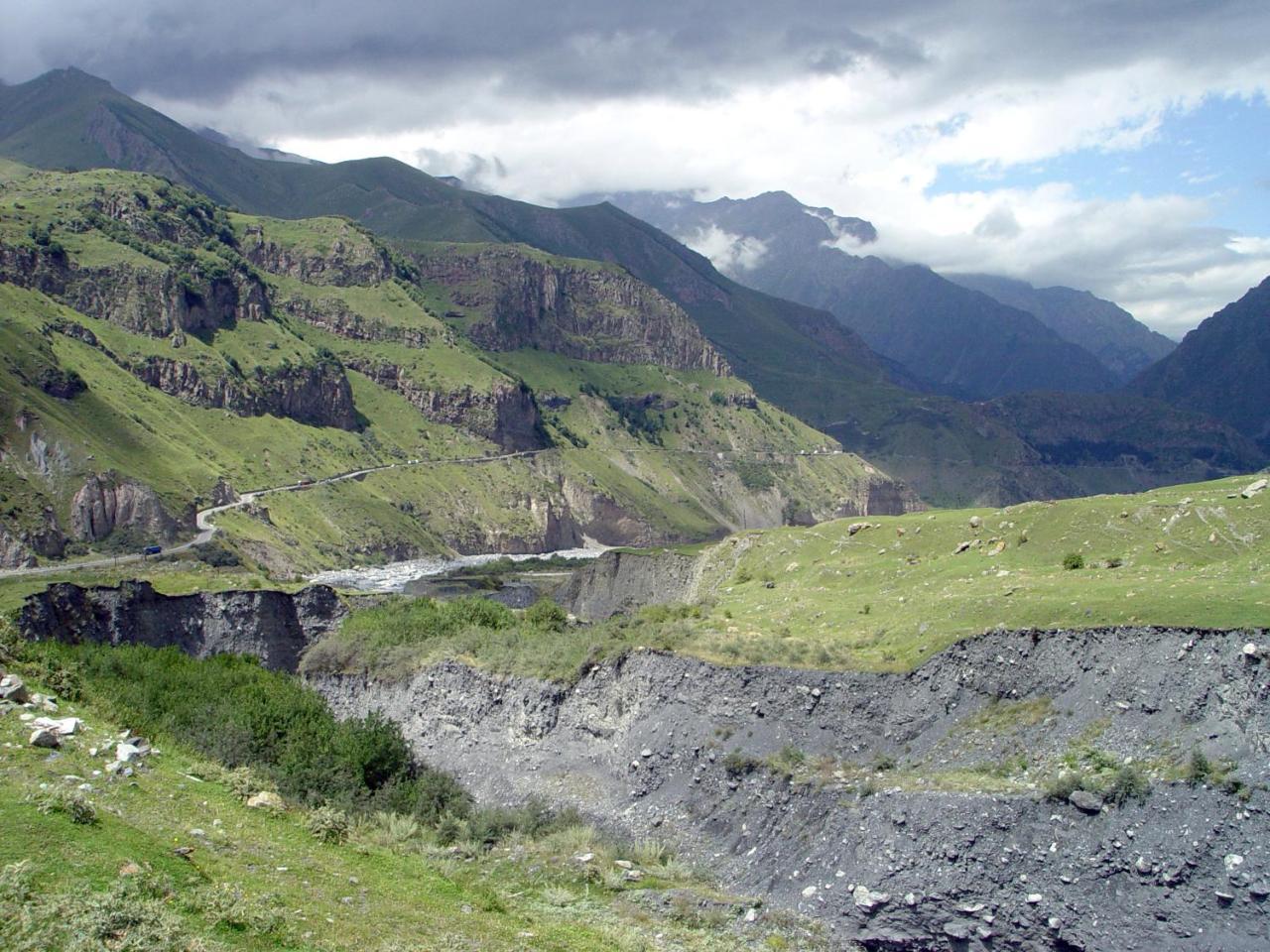 Guest House Sunset Kazbegi Exterior foto